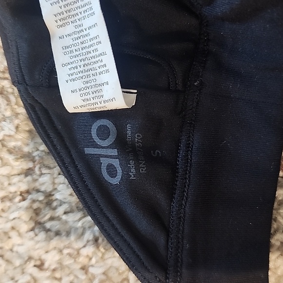 Alo Airbrush Destination Bra - Picture 5 of 7